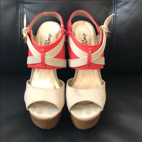 Vintage Y2K Cutout Wedges - Picture 3 of 5